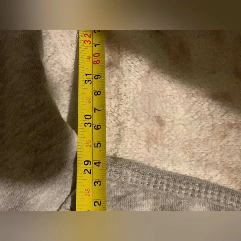 Yellowstone Dutton Ranch Wear the Brand Gray S Hooded Sweatshirt - Picture 13 of 13